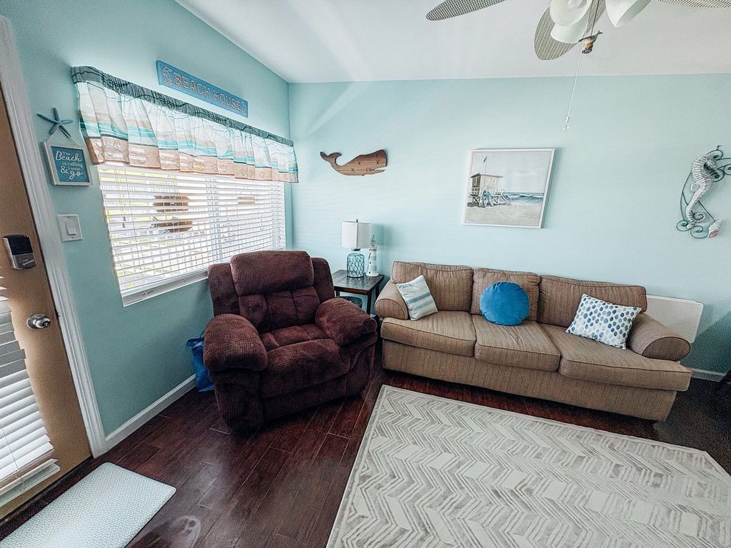 One bedroom suite living room